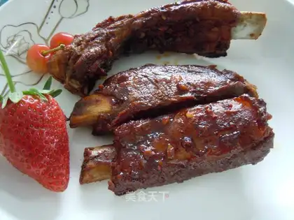 Roasted pork ribs with tin foil sauce
