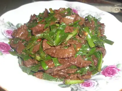stir-fried liver with leeks