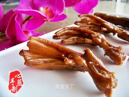 Marinated duck webs