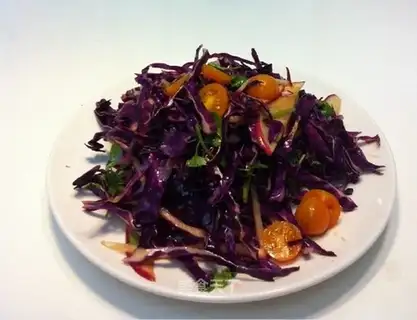 Cold red cabbage