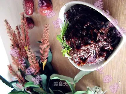 Date paste filling
