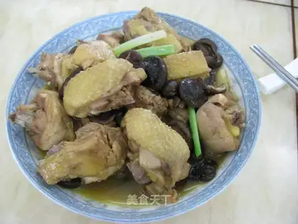 Braised local chicken with winter mushrooms