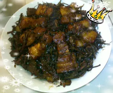 Roasted pork with dried plum vegetables