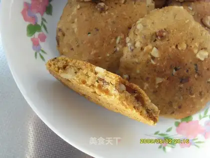walnut crisp