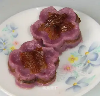 Purple sweet potato and date paste cake