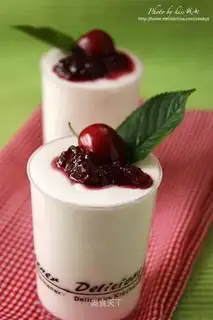 Cherry Yogurt Mousse