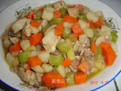 diced chicken with three delicacies