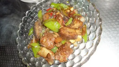 braised pork ribs