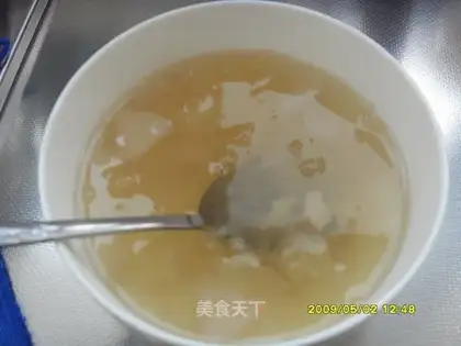 Stewed pear with white fungus