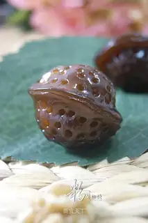 Crystal walnut