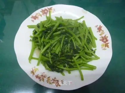 stir-fried chrysanthemum