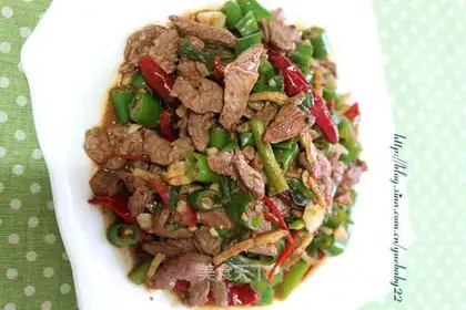 stir-fry beef with pepper