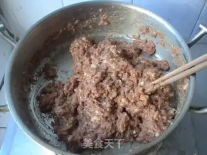 Make Sophora japonica meatball soup step 7