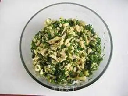 Make skirt leek dumplings step 4