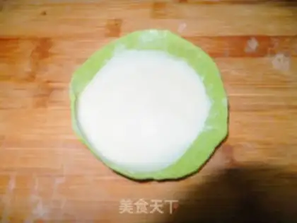 Make steamed dumplings with steamed cabbage step 2