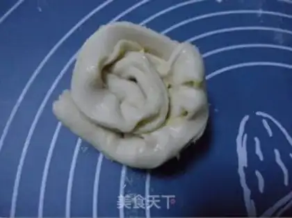 Make Durian scallion pancake step 6