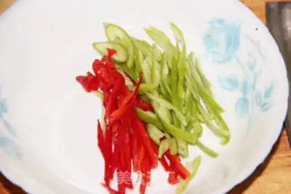 Make Maotai-flavored dried fish step 4