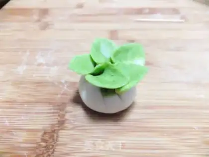Make steamed dumplings with steamed cabbage step 6