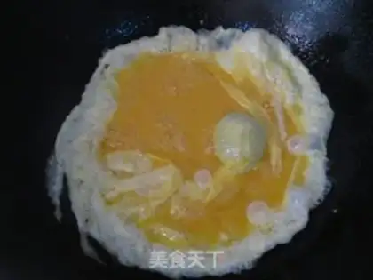 Make Vegetarian three delicacies dumplings step 6