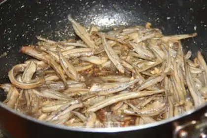 Make Maotai-flavored dried fish step 9