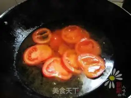 Make Tomato shrimp skin and egg soup step 4