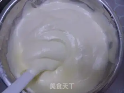 Make Giraffe cake roll step 9