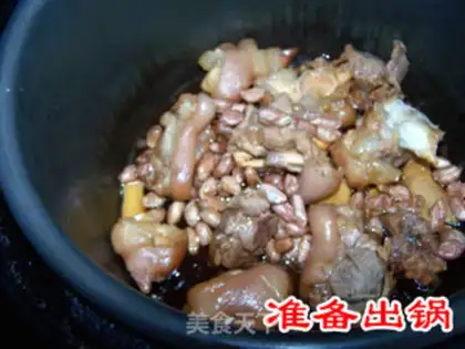 Make Nutritional peanut pork knuckles step 5