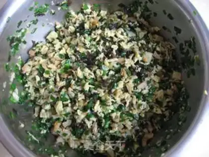 Make Vegetarian three delicacies dumplings step 10