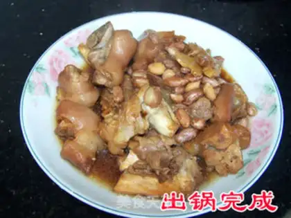 Make Nutritional peanut pork knuckles step 6