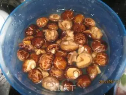Make braised pork step 1