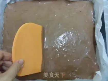 Make Giraffe cake roll step 14