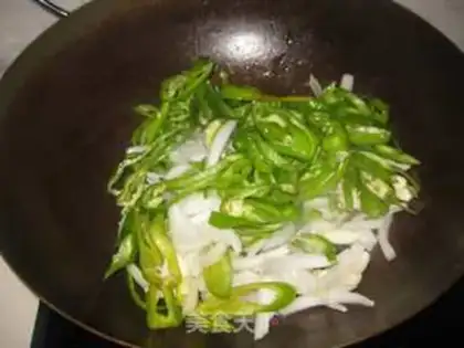 Make stir-fried shredded tomato step 2