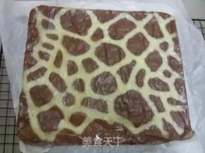 Make Giraffe cake roll step 17
