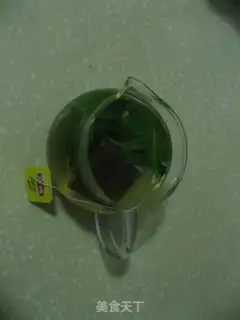 Make honey mint tea step 2