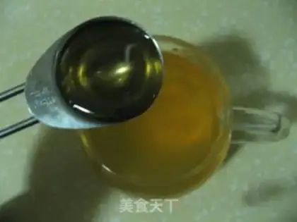 Make honey mint tea step 3