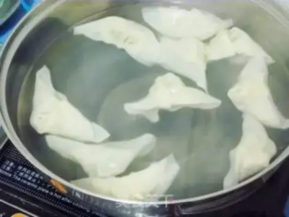 Make Mustard fresh meat wonton step 13