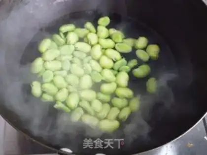 Make Olive vegetable mixed with broad beans step 1