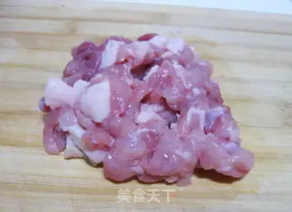 Make Noodles with diced pork and diced pork step 0