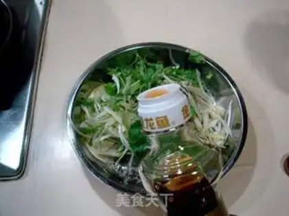 Make Fried shredded belly with coriander step 2