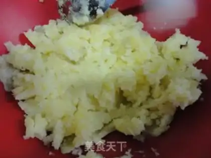 Make Chinese toon mashed potatoes step 3