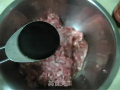Make Pork jerky with black pepper and honey sauce step 2