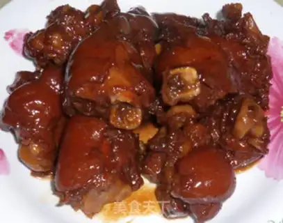 Make Maotai-flavored trotters step 5
