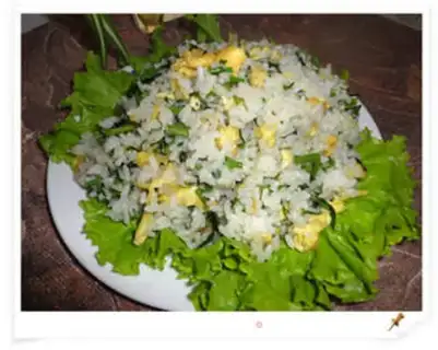 Make Chinese toon egg fried rice step 6