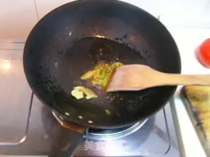 Make Xiaohun Spicy Duck Head step 1