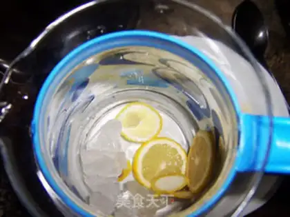 Make Lemon honey iced black tea step 3