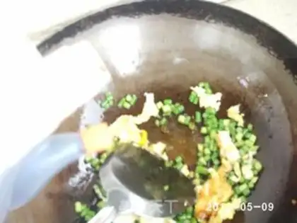 Make egg fried rice step 9