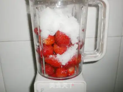 Make strawberry ice cream step 2