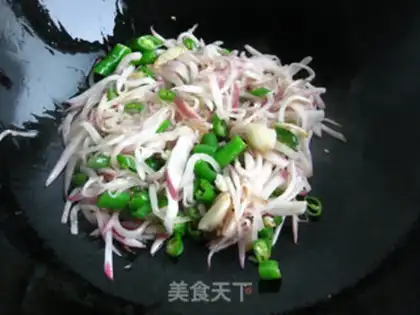 Make stir-fried shredded radish step 8