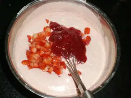Make strawberry ice cream step 9