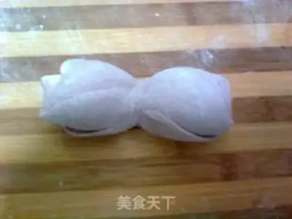 Make Mulberry rose steamed buns step 11